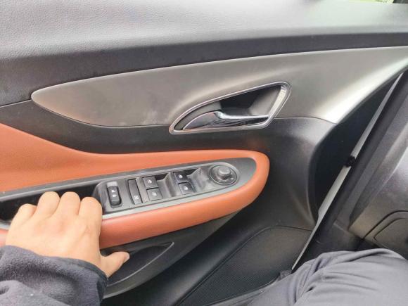 [上海·皖M] 二手别克昂科拉2014款 1.4T 自动两驱都市精英型