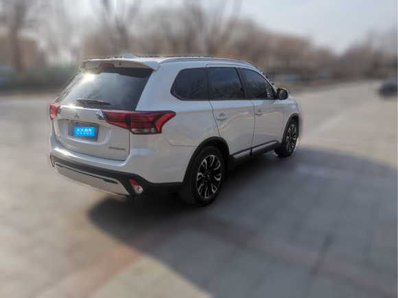 [济南·鲁A] 二手三菱欧蓝德2019款 2.0L 两驱畅享版 7座 国VI