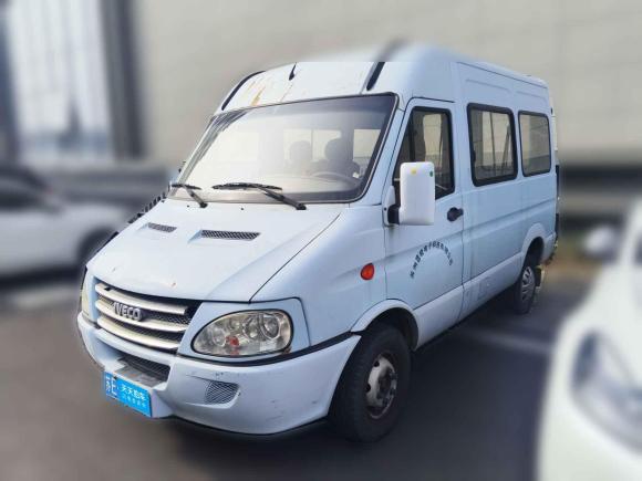 [苏州·苏E] 二手依维柯依维柯褒迪2012款 2.5T-A32 基本型