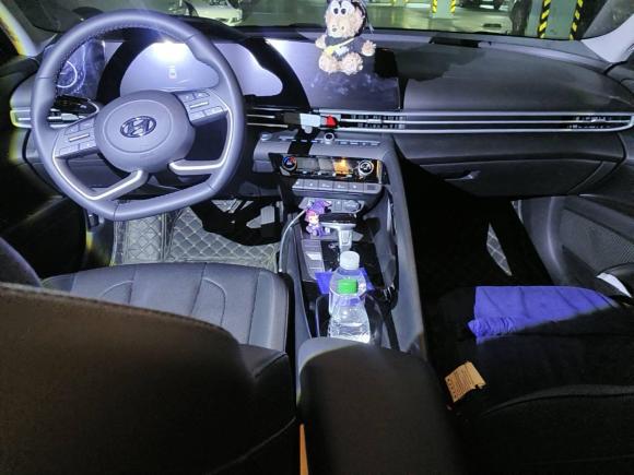 [无锡·苏B] 二手现代伊兰特2023款 1.5L CVT LUX尊贵版