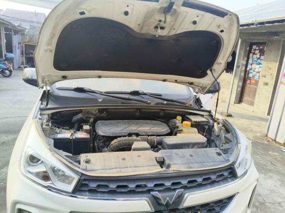 [宁波·浙C] 二手五菱汽车五菱宏光S32018款 1.5L 手动豪华型 国V