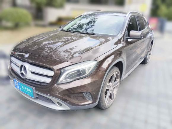 奔馳奔馳GLA2016款 GLA 220 4MATIC 豪華型「上海二手車」「天天拍車」
