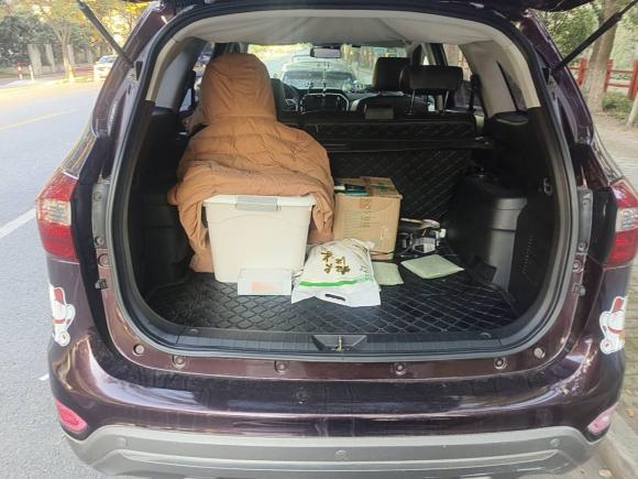 [上海·苏F] 二手江铃驭胜S3502016款 2.0T 自动四驱汽油超豪华版5座