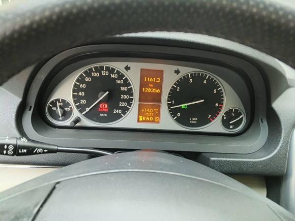 [上海·沪J] 二手奔驰奔驰B级2009款 B 200 时尚型