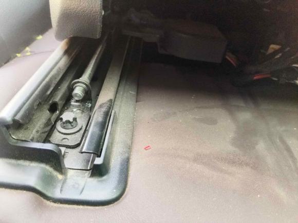 [西安·陕U] 二手奔驰奔驰GLC2023款 改款 GLC 260 L 4MATIC 豪华型 5座