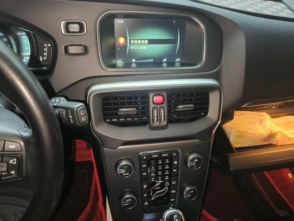 [苏州·苏E] 二手沃尔沃沃尔沃V402016款 T3 智逸版