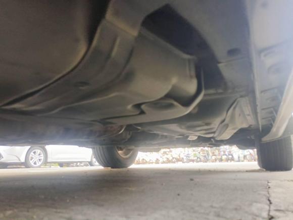 [深圳·粤B] 二手Jeep大切诺基2011款 3.6L 豪华导航版