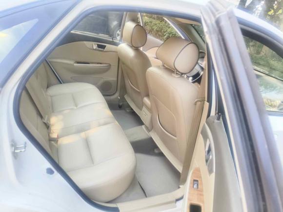 [苏州·苏N] 二手别克凯越2015款 1.5L 自动经典型