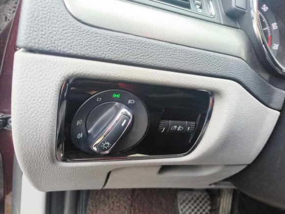 [成都·川G] 二手斯柯达速派2013款 1.4TSI DSG绅仕版