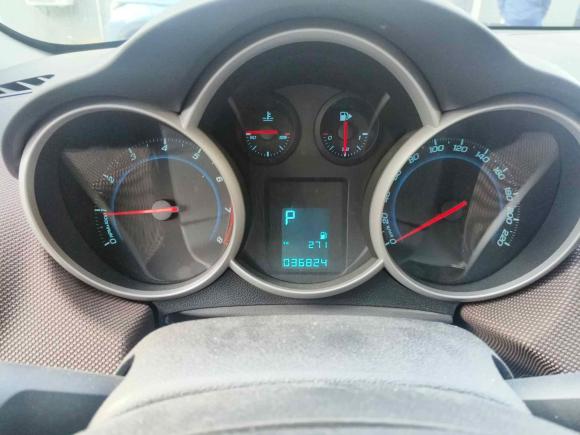 [无锡·苏B] 二手雪佛兰科鲁兹2013款 掀背 1.6L 自动豪华型