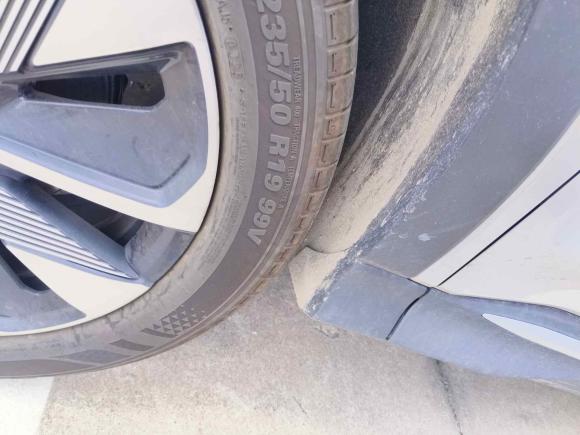 [上海·苏B] 二手比亚迪宋PLUS新能源2025款 DM-i 智驾版 112KM 尊荣型