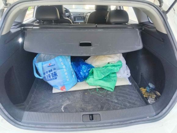 [上海·沪B] 二手荣威荣威Ei52020款 豪华版