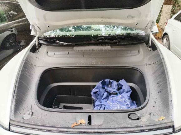 [上海·沪B] 二手特斯拉Model Y2025款 后轮驱动 首发版