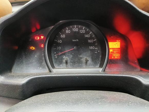 [青岛·鲁U] 二手日产日产NV2002012款 1.6L 232座 豪华型