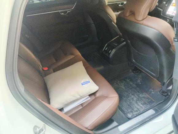 [广州·粤A] 二手沃尔沃沃尔沃S902022款 B5 智远豪华版