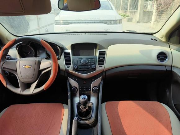 [上海·沪C] 二手雪佛兰科鲁兹2015款 1.5L 经典 SL MT