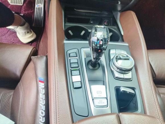 [上海·沪G] 二手宝马宝马X62015款 xDrive28i
