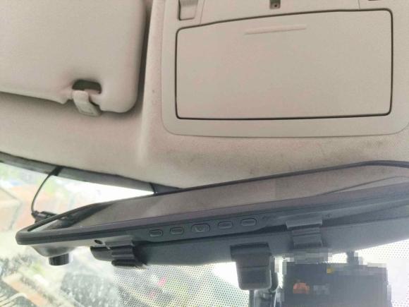 [武汉·鄂A] 二手丰田卡罗拉2017款 改款双擎 1.8L E-CVT精英版