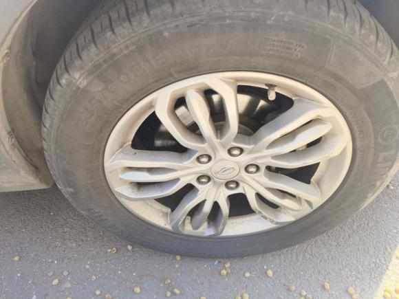 [济南·鲁A] 二手陆风陆风X72016款 2.0T 全景尊享版