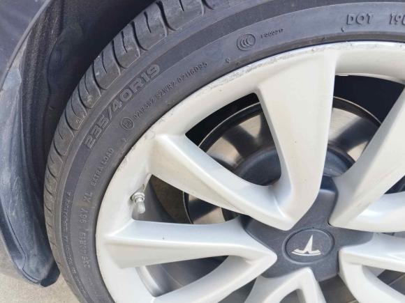 [上海·沪A] 二手特斯拉Model 32020款 改款 标准续航后驱升级版