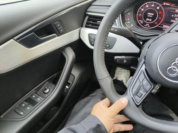 [合肥·皖S] 二手奥迪奥迪A4L2018款 30周年年型 40 TFSI 时尚型