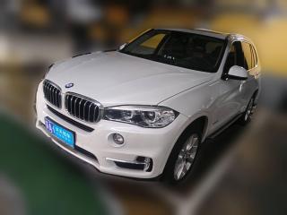 宝马宝马X52018款 xDrive28i