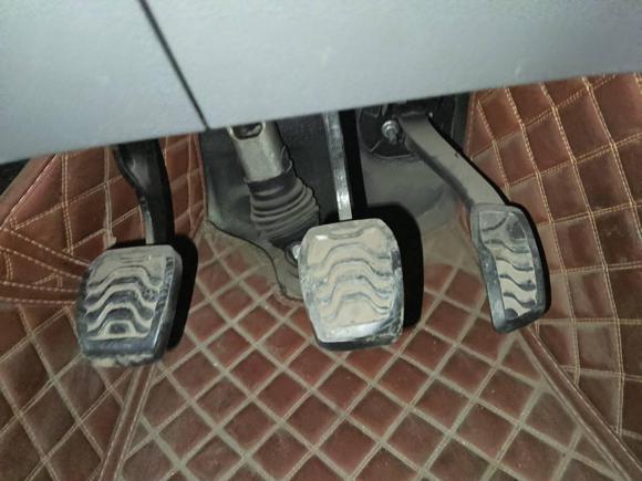 [金华·浙G] 二手福特全顺2019款 2.0T柴油多功能商用车短轴低顶6座国VI