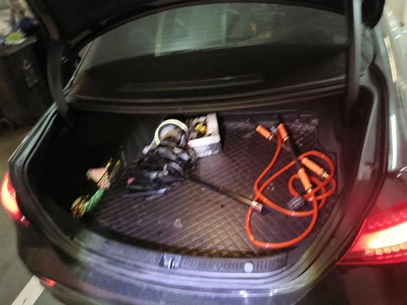 [广州·粤E] 二手奔驰奔驰E级2021款 E 300 L 运动豪华型