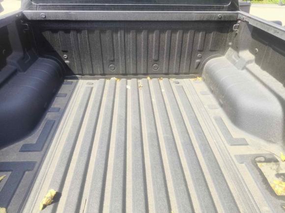 [常州·苏D] 二手中国重汽搏胜2024款 乘用 2.0T自动柴油四驱标轴 尊享版