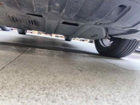 [南京·苏N] 二手三菱欧蓝德2018款 2.0L 两驱荣耀版 5座