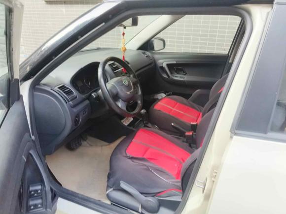 [佛山·苏M] 二手斯柯达晶锐2012款 1.6L 自动酷黑版