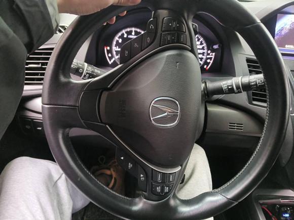 [上海·沪D] 二手讴歌讴歌RDX2013款 3.0L 两驱精英版