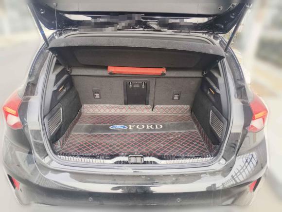 [青岛·鲁U] 二手福特福克斯2021款 两厢 EcoBoost 180 自动ST Line