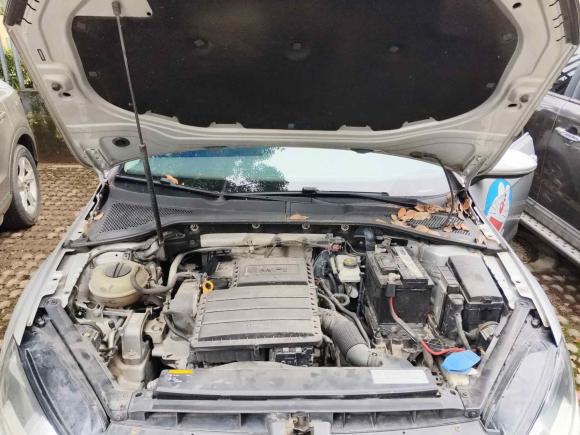 [南昌·赣A] 二手大众高尔夫2015款 1.6L 自动舒适型