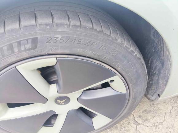 [南京·苏A] 二手特斯拉Model 32021款 标准续航后驱升级版 3D6