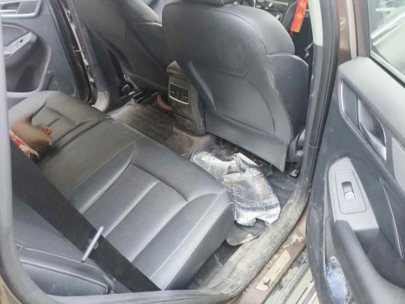 [南通·苏F] 二手荣威荣威RX52016款 20T 两驱手动旗舰版