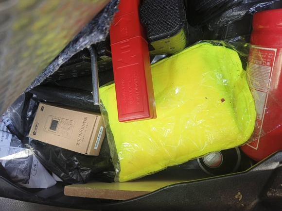 [广州·粤A] 二手丰田雷凌2017款 改款双擎 1.8H GS E-CVT精英天窗版 国V