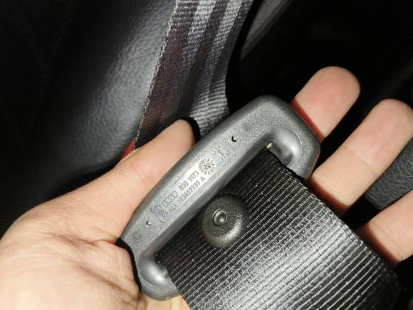 [深圳·粤B] 二手大众朗逸2013款 改款经典 1.6L 手动风尚版