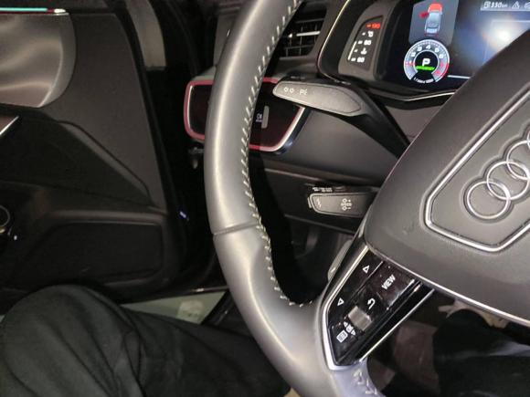 [上海·沪M] 二手奥迪奥迪A6L2020款 45 TFSI quattro 臻选动感型