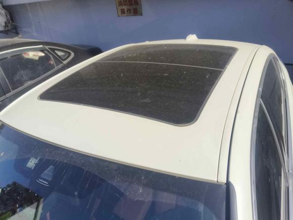 [上海·沪A] 二手宝马宝马i32024款 eDrive 35 L