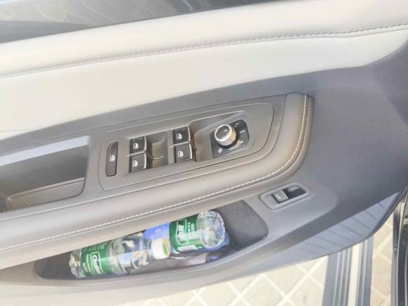 [深圳·粤B] 二手大众途昂2024款 530 V6 四驱龙祥版