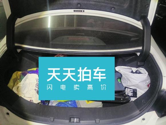 [深圳·粤B] 二手比亚迪秦新能源2017款 1.5T 尊贵型