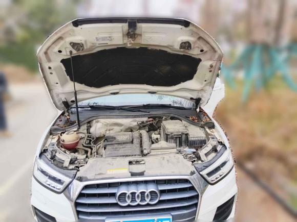 [武汉·鄂A] 二手奥迪奥迪Q32017款 30 TFSI 时尚型