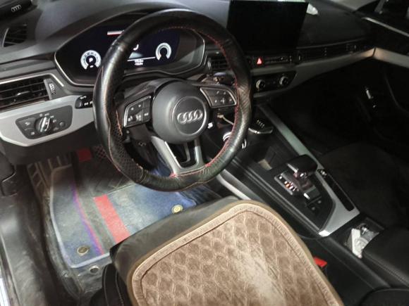 [济南·鲁A] 二手奥迪奥迪A4L2020款 40 TFSI 时尚动感型