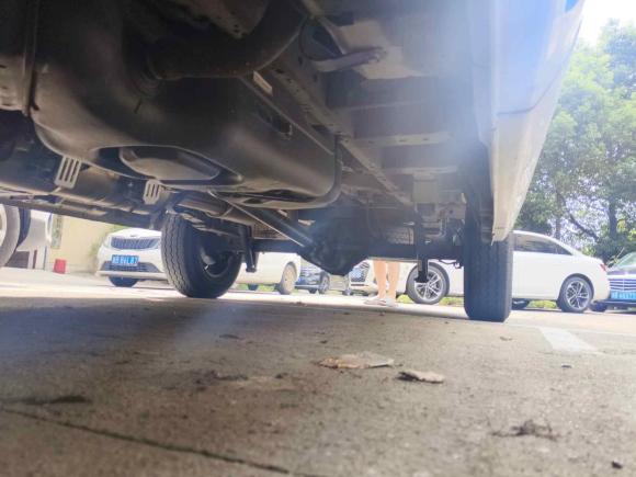 [宁波·浙B] 二手福田图雅诺2022款 2.5T手动通途多功能长轴中顶后单胎5/6/7/9座D25TCIF1