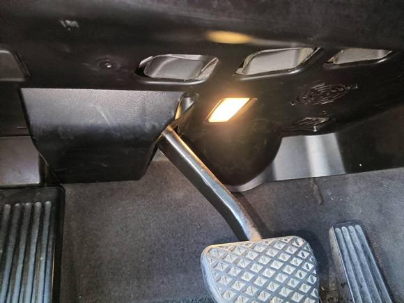 [深圳·粤B] 二手宝马宝马3系2011款 320i敞篷轿跑版