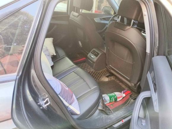 [苏州·苏U] 二手奥迪奥迪A4L2022款 40 TFSI 豪华动感型