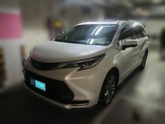 [青岛·鲁B] 丰田赛那SIENNA2021款 2.5L混动 尊贵版