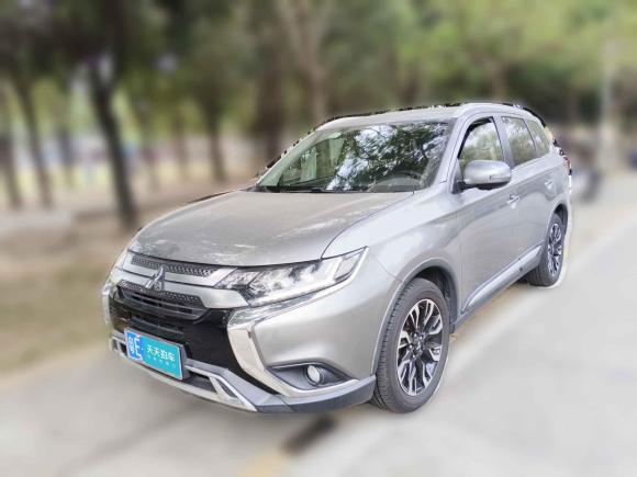三菱歐藍(lán)德2019款 2.4L 四驅(qū)致享版 7座 國V「佛山二手車」「天天拍車」