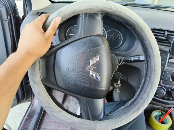 [南通·苏F] 二手五菱汽车五菱宏光2015款 1.5L S 基本型国IV